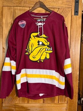 UMD Bulldogs Hockey Jersey